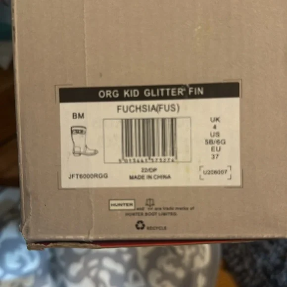 Hunter tall pink sparkle rain boots. Very good condition. - Picture 3 of 3